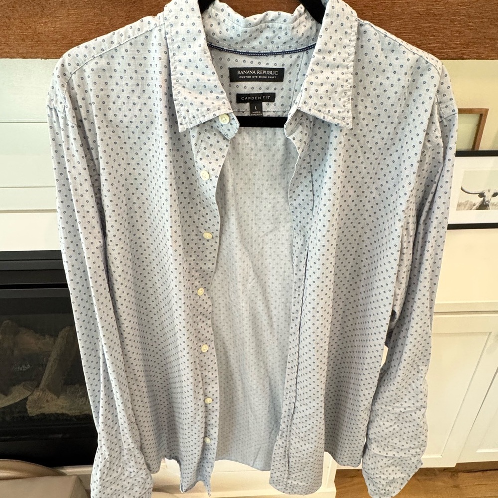Banana Republic Men's Blue Shirt